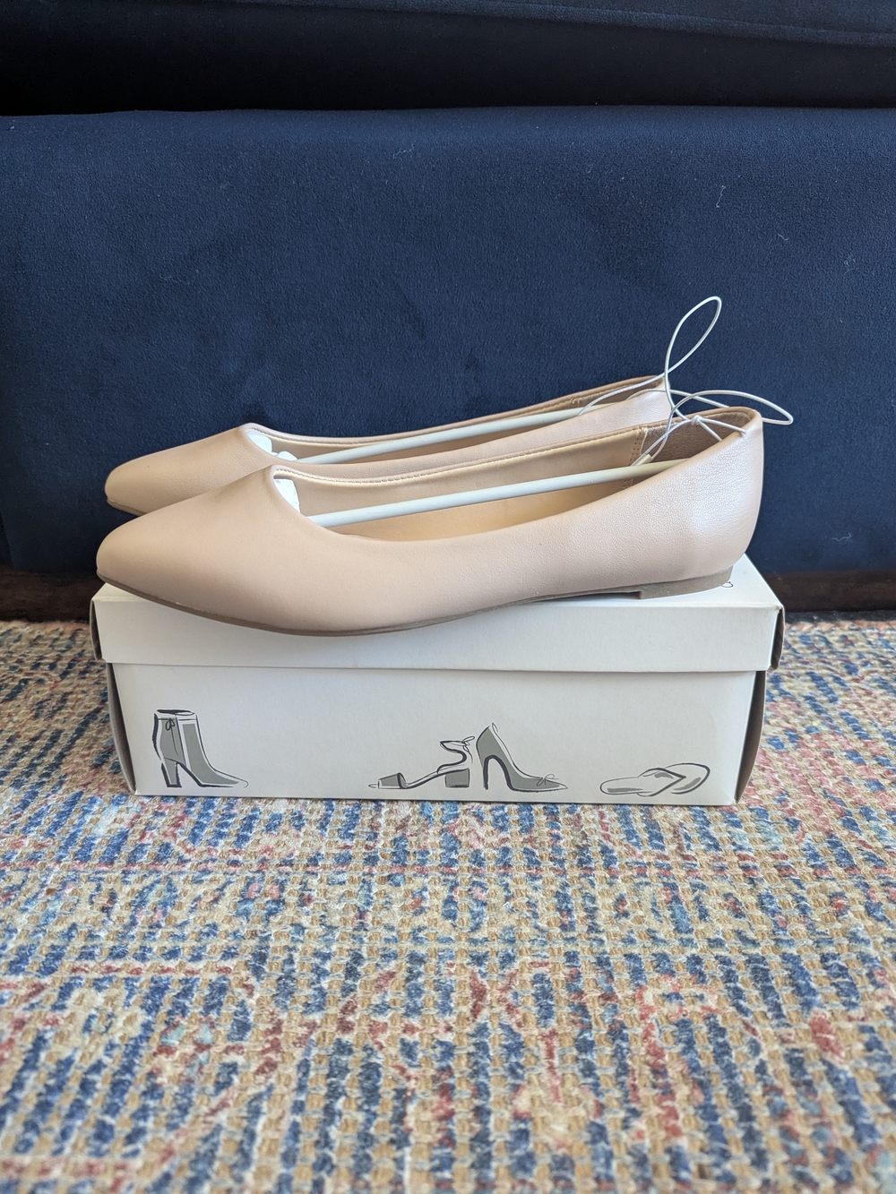 a new day Kora Pointed Toe Flats in Nude Pink US 7W NWT